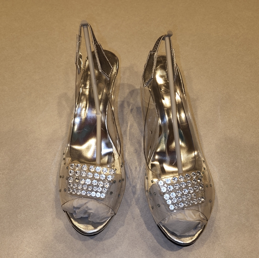 Slingback wedges